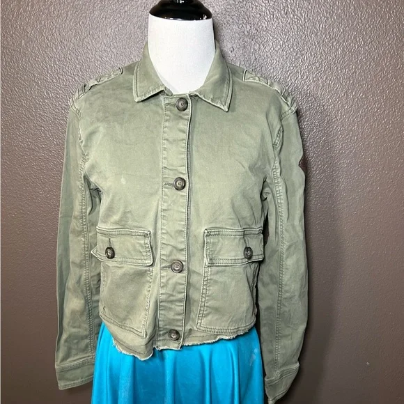 HOLLISTER, cropped, army jacket!! - Picture 2 of 9